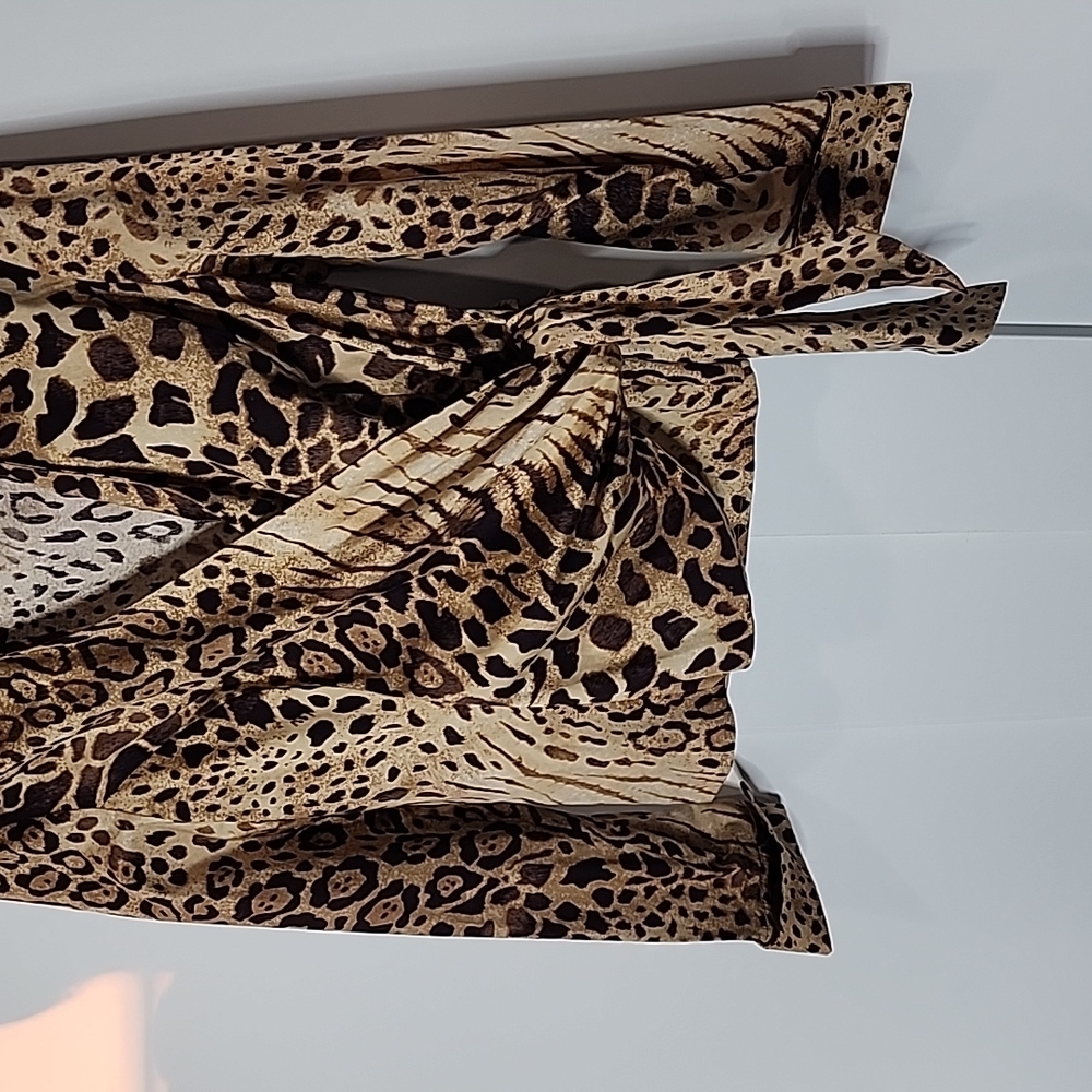 Jones New York Signature Wrap Top - Picture 3 of 10